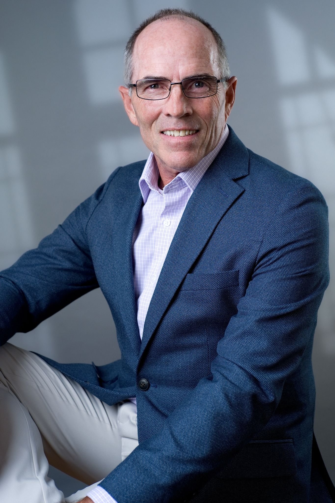 Do Tradespeople Needs a Professional Headshot ?